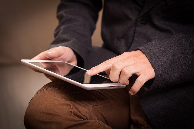 iPadが充電できないトラブル発生!どのように対処すればよいの?