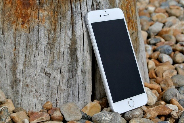 iPhoneの修理に出す前に故障か確認するセルフチェックポイントをご紹介