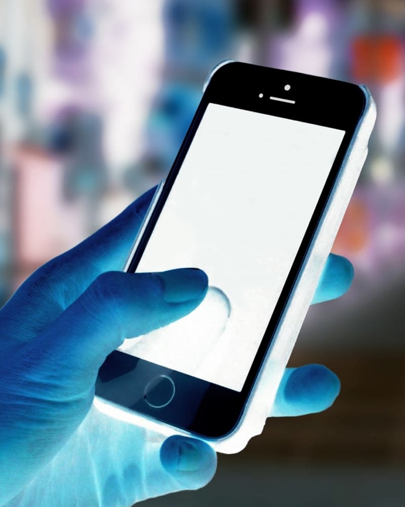 iPhone カメラレンズ割れ